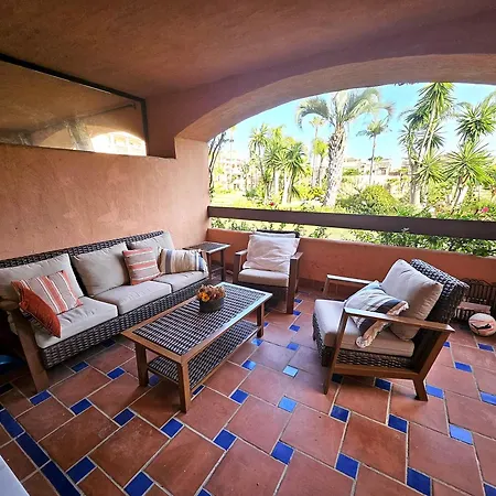 Modern 2br Second Line Marbella Beach, Pools And Paddle Estepona