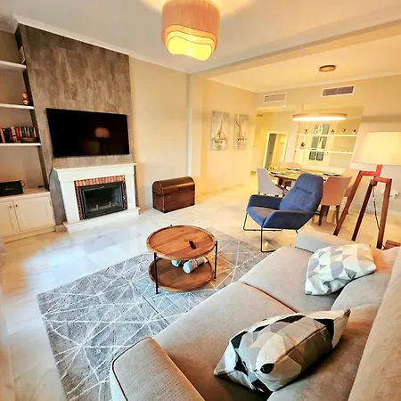 Modern 2br Second Line Marbella Beach, Pools And Paddle * Estepona