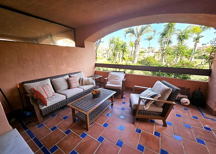 Modern 2br Second Line Marbella Beach, Pools And Paddle Estepona