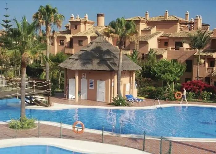 Modern 2br Second Line Marbella Beach, Pools And Paddle Estepona